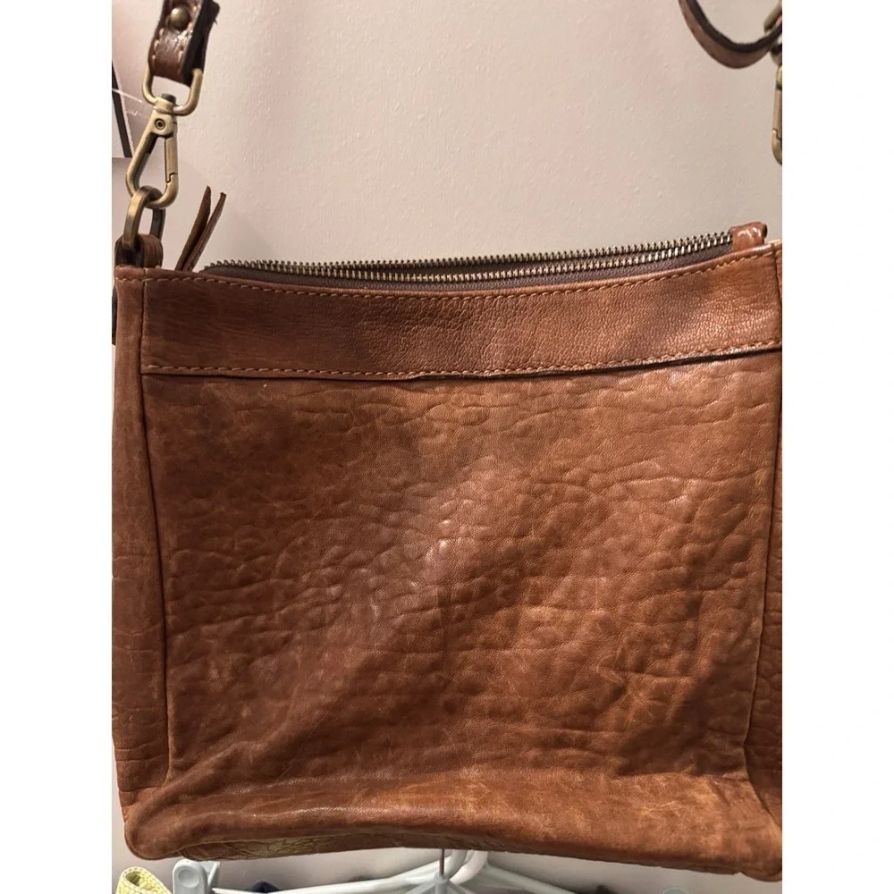 MAXON COLLECTION Soft Brown Textured Leather Pebbled Crossbody Bag Made in Italy